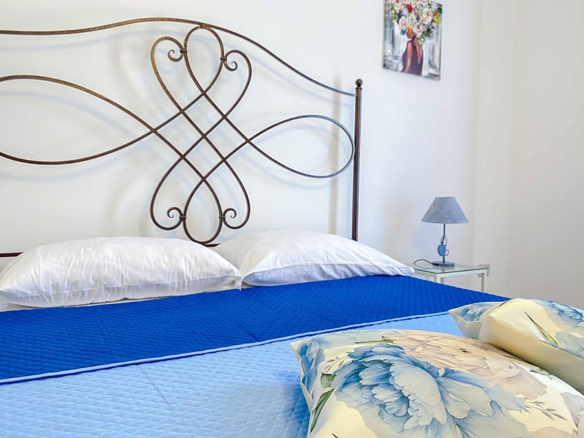Aparthotel Cortellenica Торре-Сан-Джованні-Удженто Екстер'єр фото