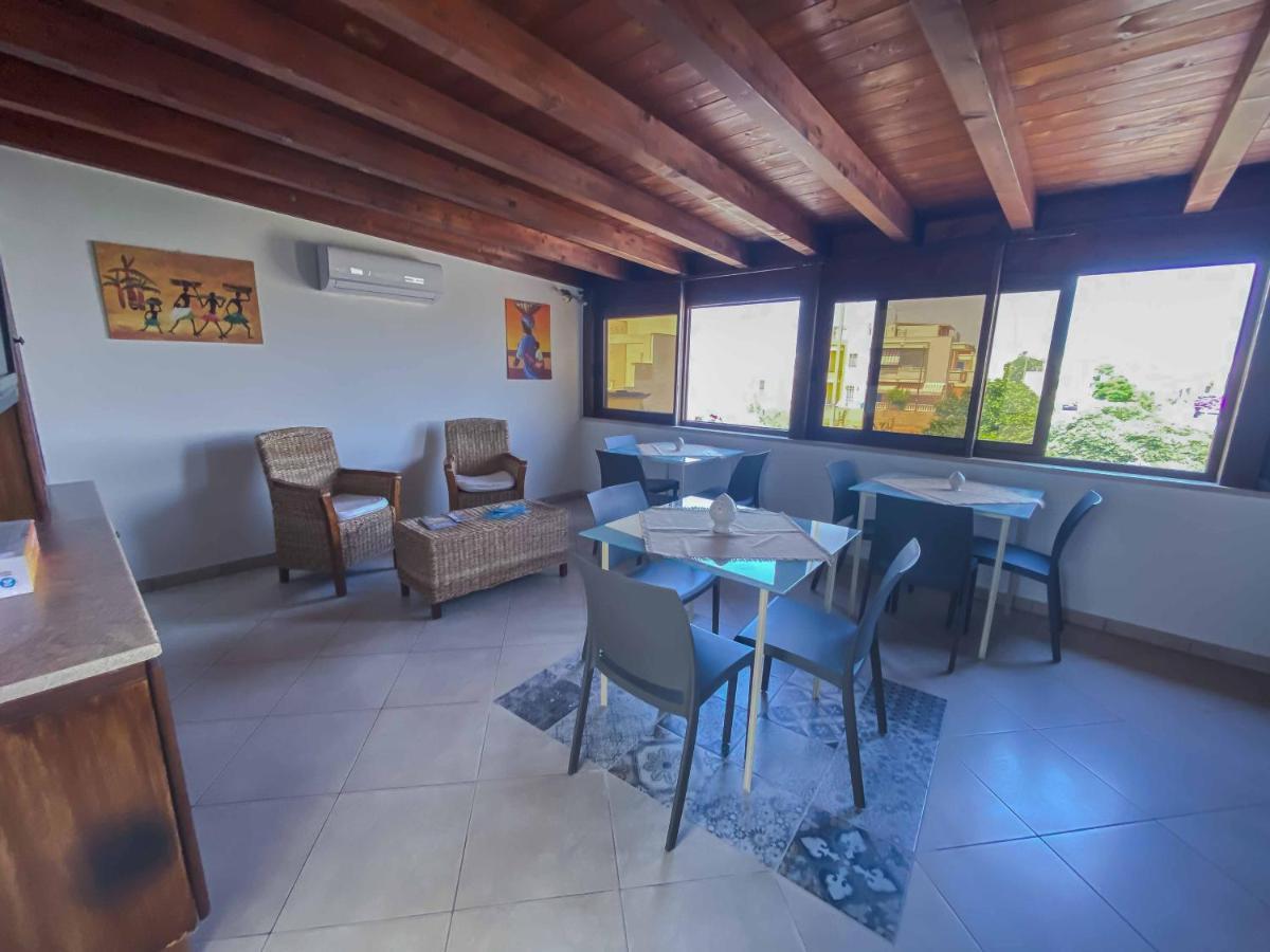 Aparthotel Cortellenica Торре-Сан-Джованні-Удженто Екстер'єр фото