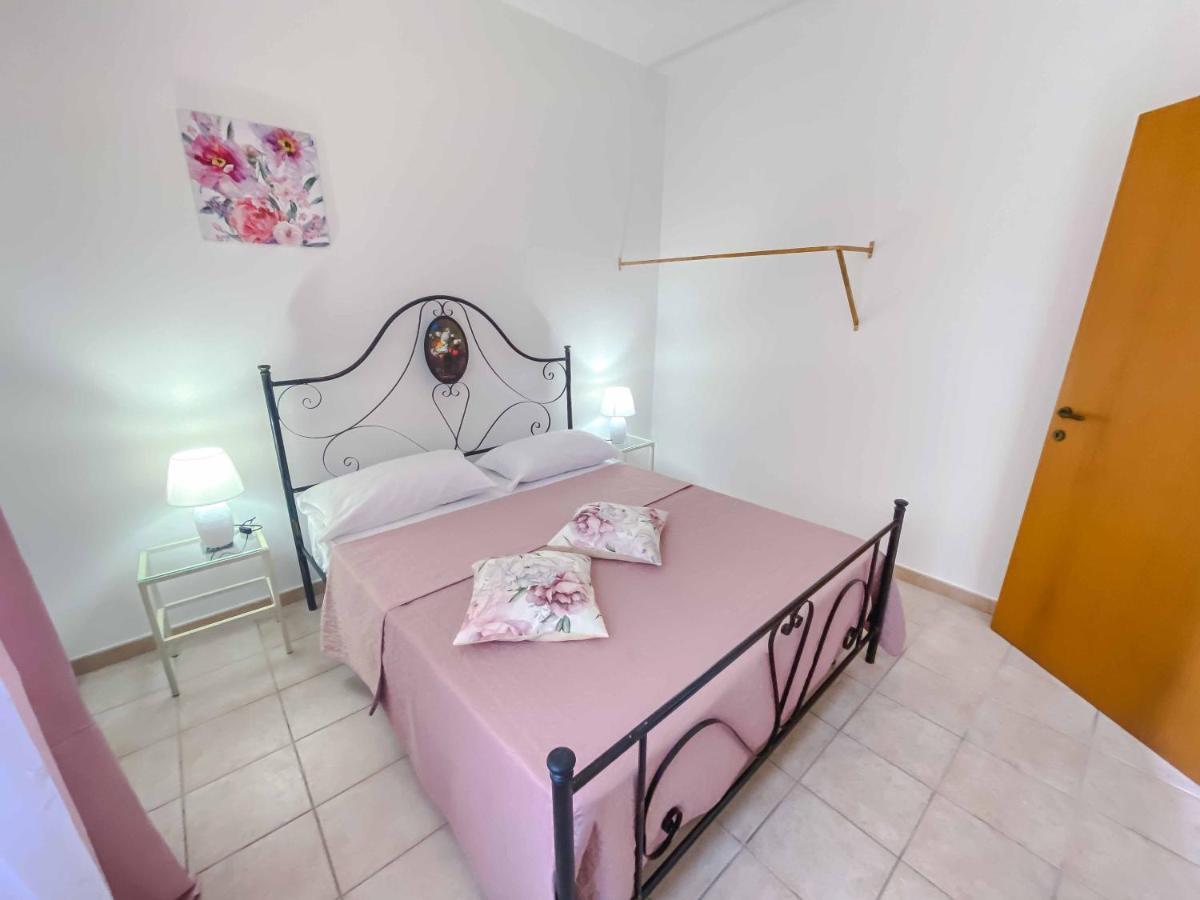 Aparthotel Cortellenica Торре-Сан-Джованні-Удженто Екстер'єр фото