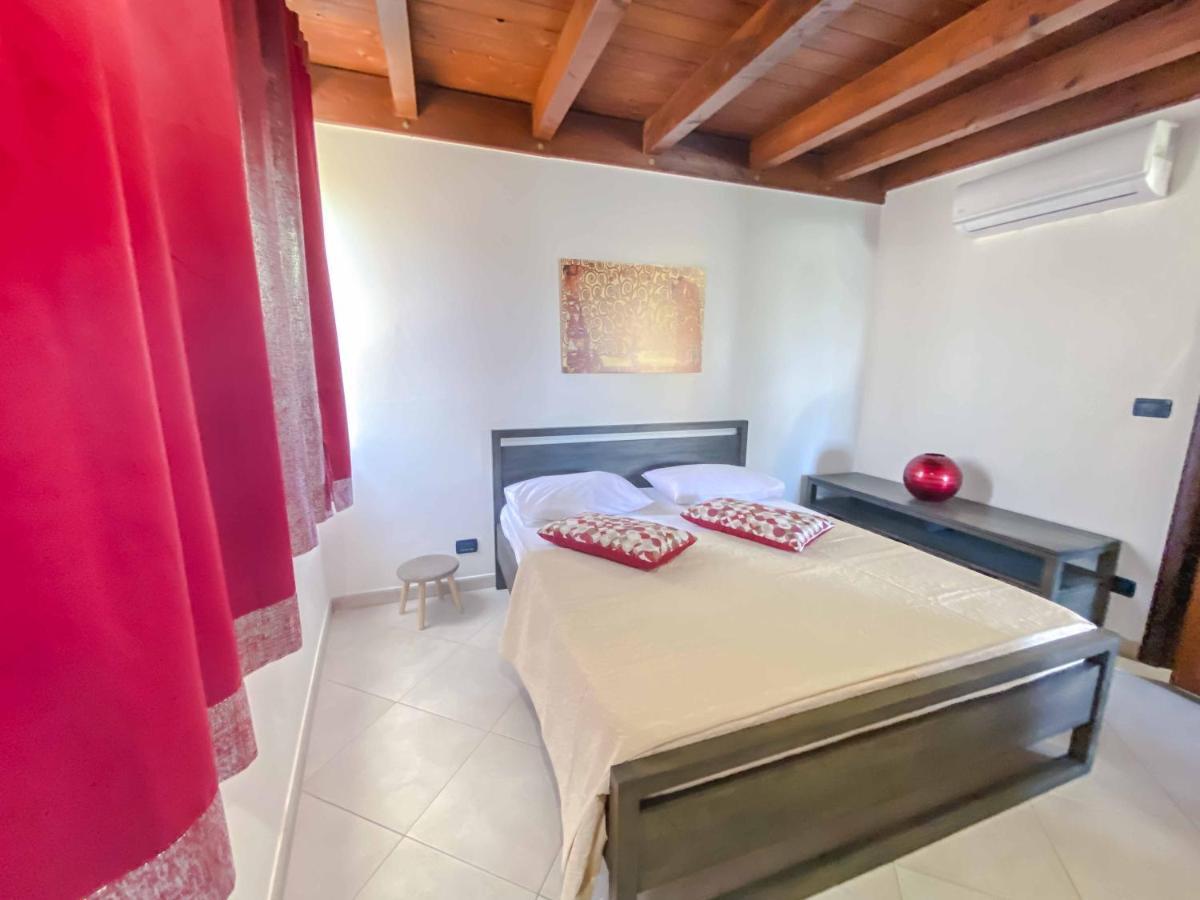 Aparthotel Cortellenica Торре-Сан-Джованні-Удженто Екстер'єр фото
