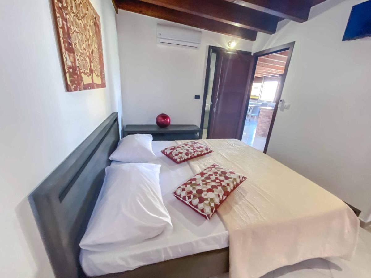 Aparthotel Cortellenica Торре-Сан-Джованні-Удженто Екстер'єр фото